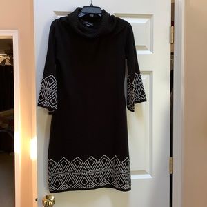 Women’s Size Small Sweater Dress w/removable collar